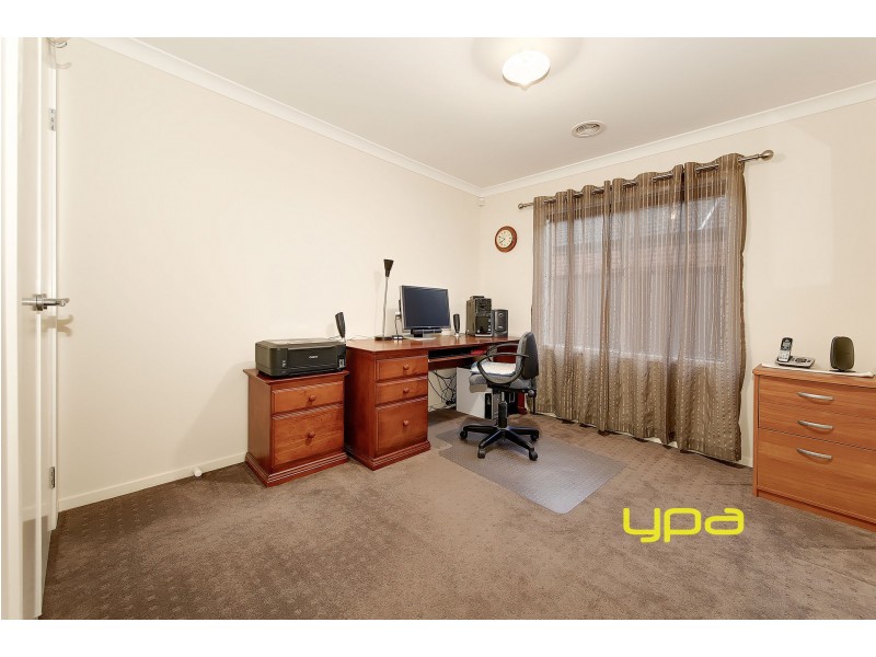 64 Domain Drive, Hillside VIC 3037