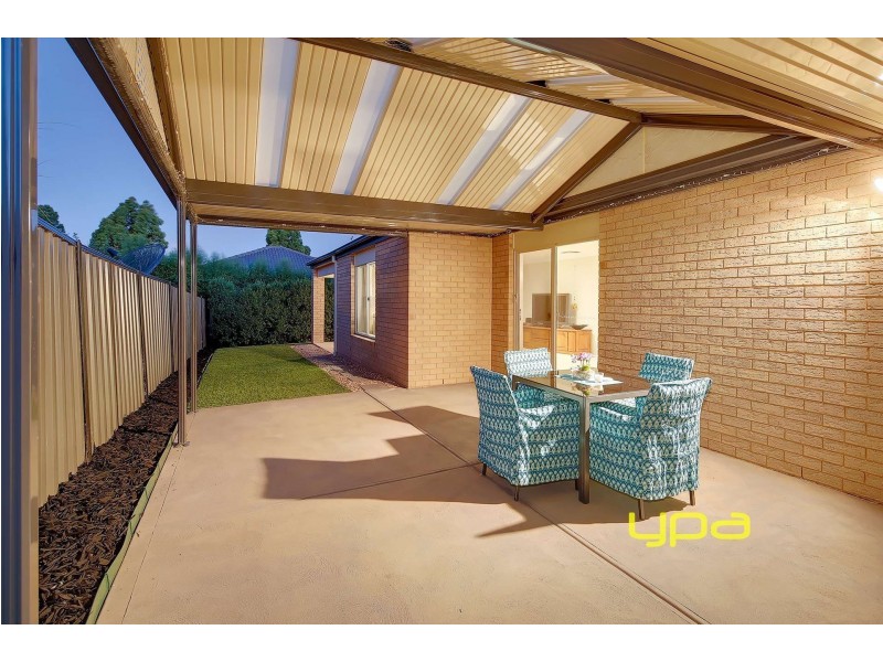 64 Domain Drive, Hillside VIC 3037