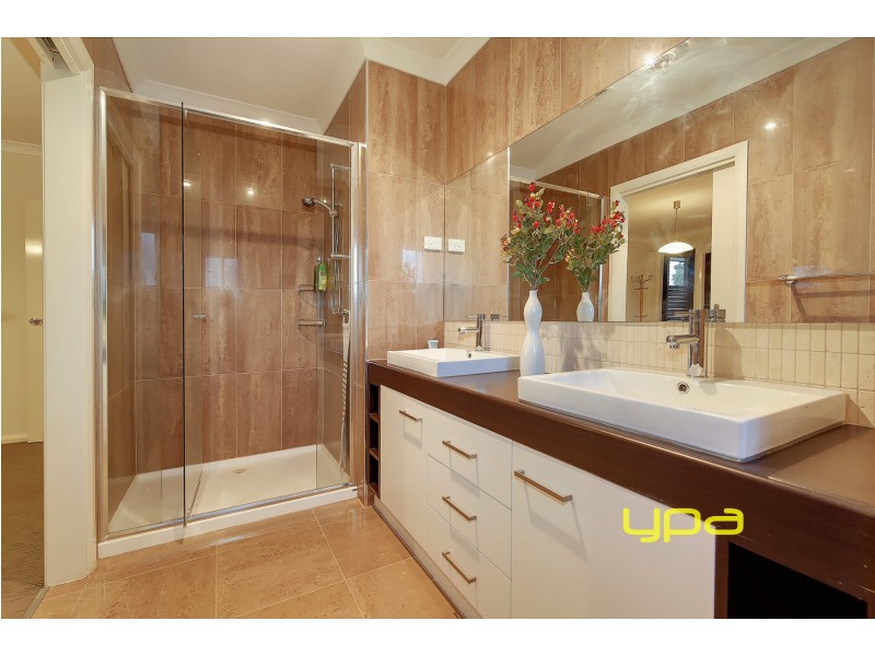 10 The Parks, Hillside VIC 3037