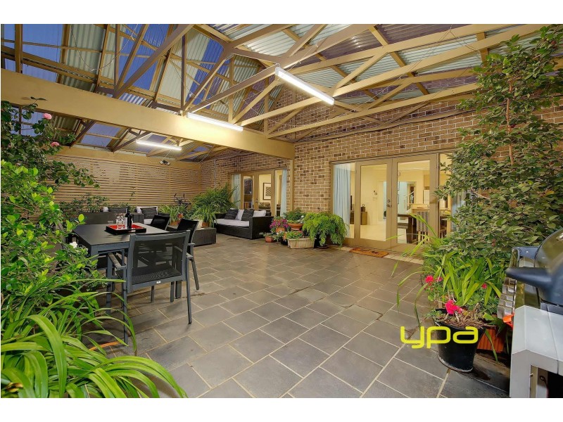 39 Landscape Drive, Hillside VIC 3037