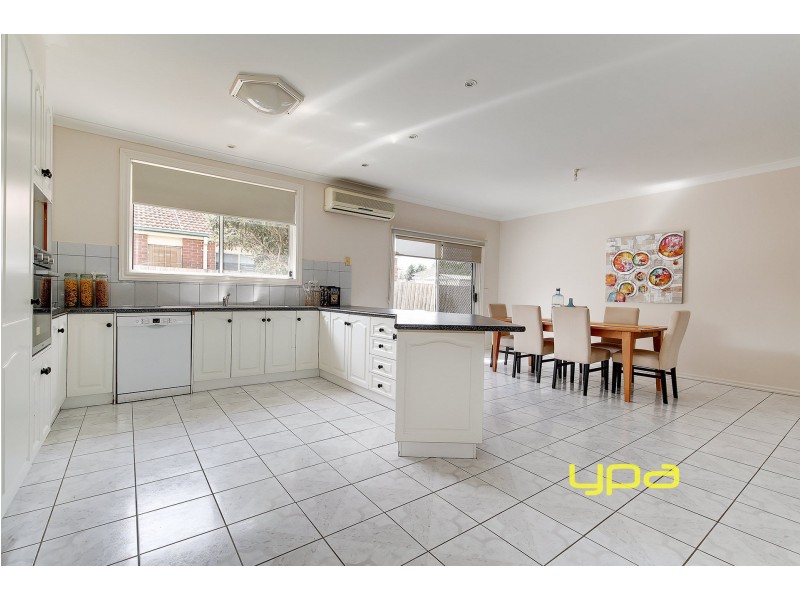 22 Wolviston Avenue, Hillside VIC 3037
