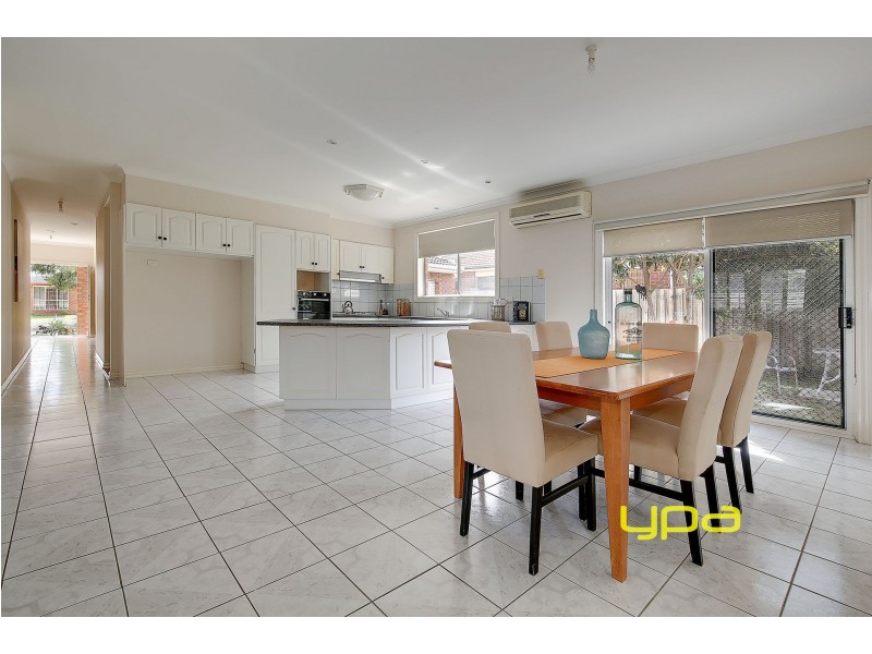 22 Wolviston Avenue, Hillside VIC 3037