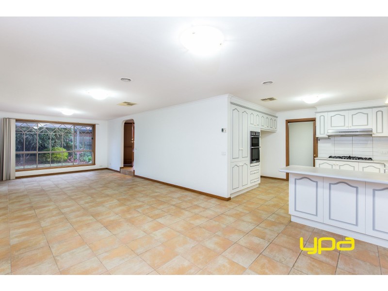 13 Ketwick Court, Sydenham VIC 3037