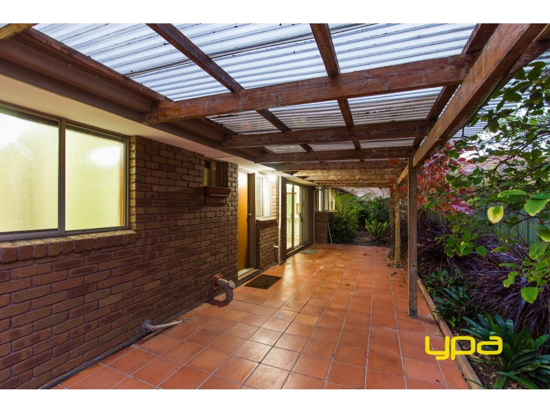 13 Ketwick Court, Sydenham VIC 3037