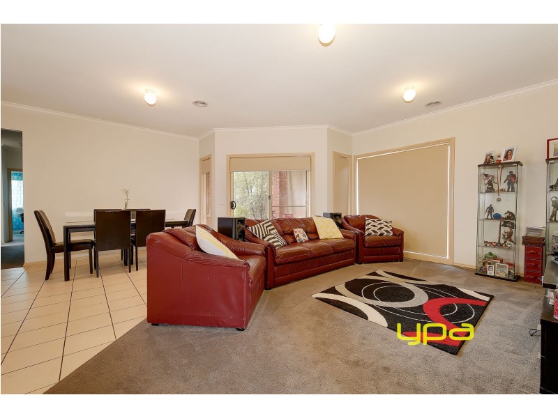 9 Wattletree Drive, Taylors Hill VIC 3037