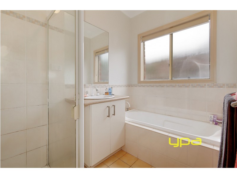 9 Wattletree Drive, Taylors Hill VIC 3037