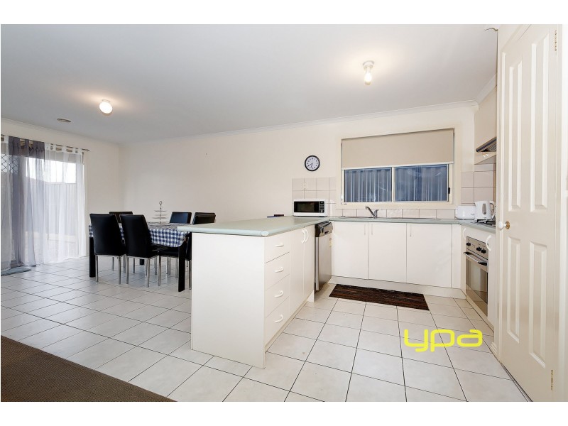 34 Brindalee Way, Hillside VIC 3037