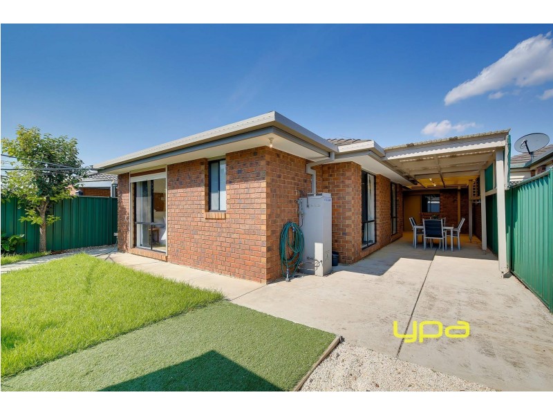 11 Charlesworth Crescent, Burnside VIC 3023