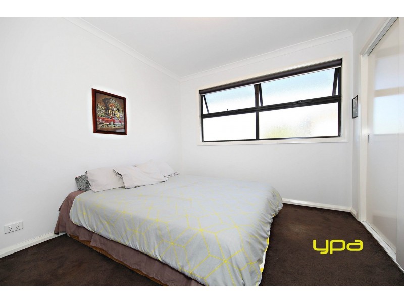 4/28 Buckingham Street, Sydenham VIC 3037
