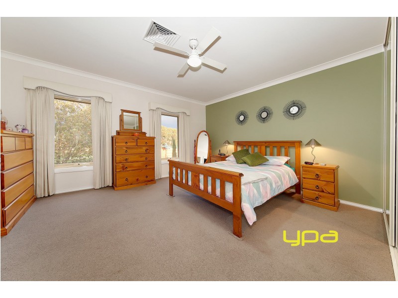 7 Wellington Drive, Hillside VIC 3037