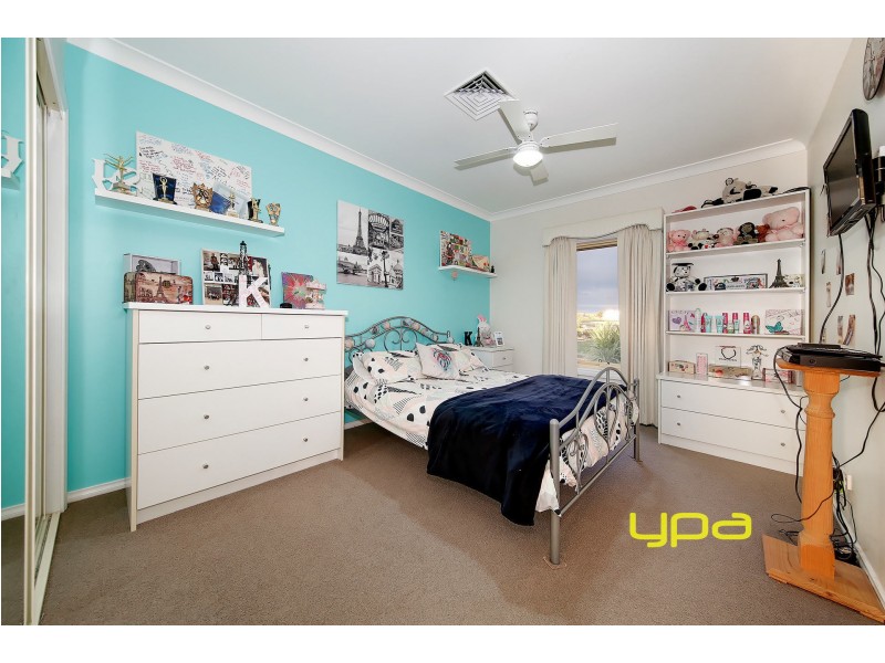 7 Wellington Drive, Hillside VIC 3037