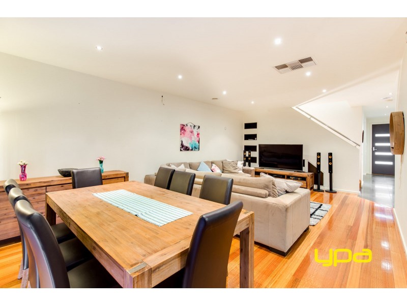 45 Bloomsbury Drive, Taylors Hill VIC 3037