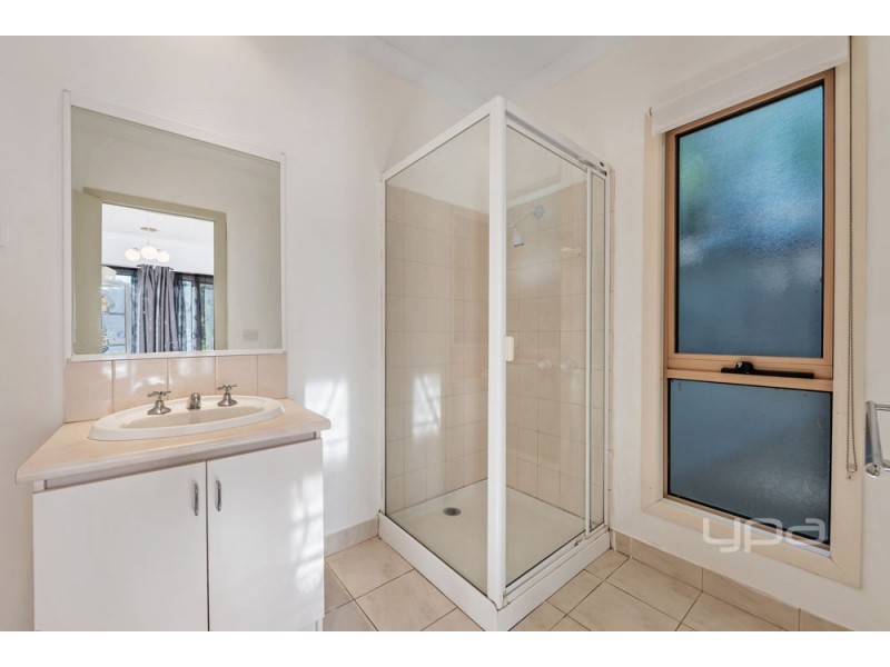 12 Rodmar Close, Hillside VIC 3037