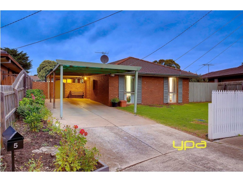 5 Iramoo Court, Albanvale VIC 3021