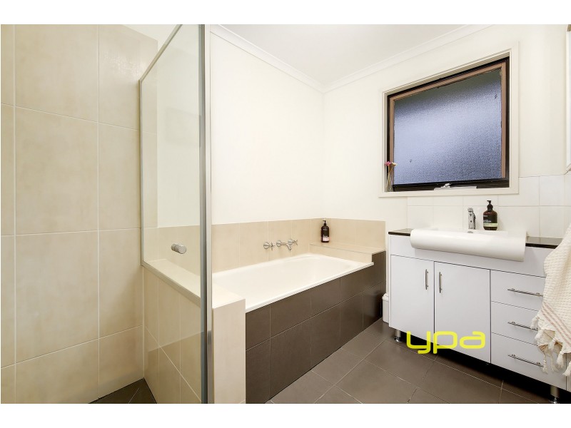 5 Iramoo Court, Albanvale VIC 3021