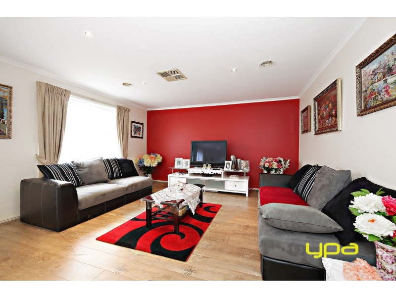 33 Pimelea Way, Hillside VIC 3037