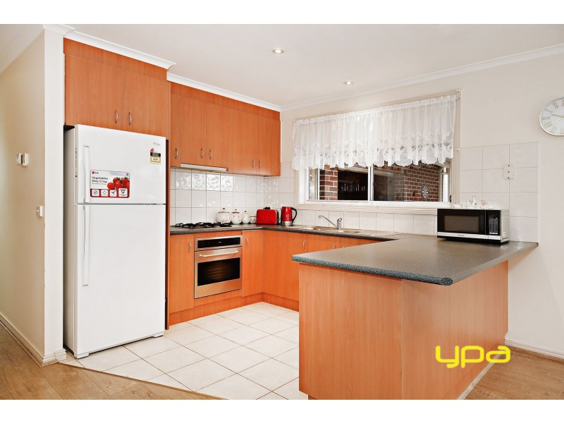 33 Pimelea Way, Hillside VIC 3037