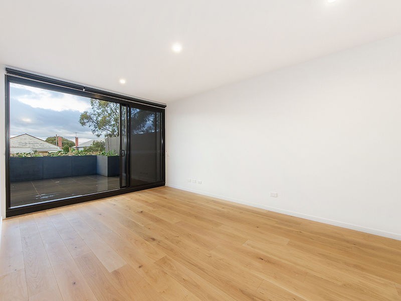 322 Pascoe Vale Road, Essendon VIC 3040