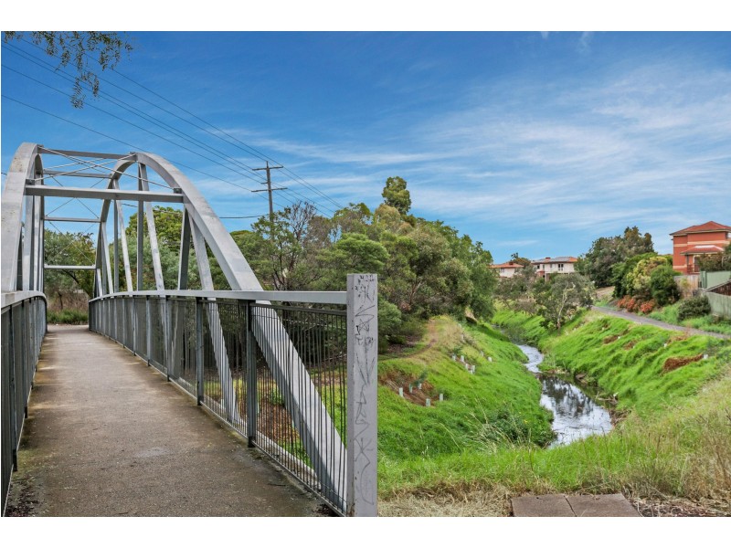 322 Pascoe Vale Road, Essendon VIC 3040