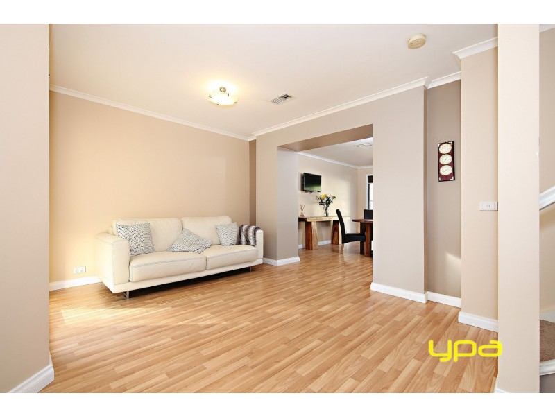 45 Abbington Crescent, Caroline Springs VIC 3023