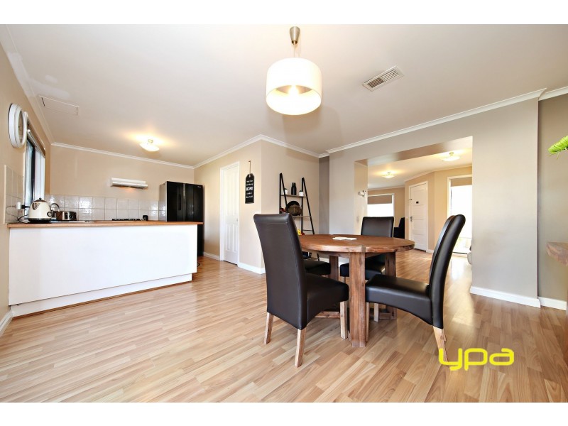 45 Abbington Crescent, Caroline Springs VIC 3023