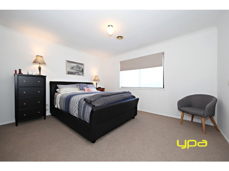 45 Abbington Crescent, Caroline Springs VIC 3023