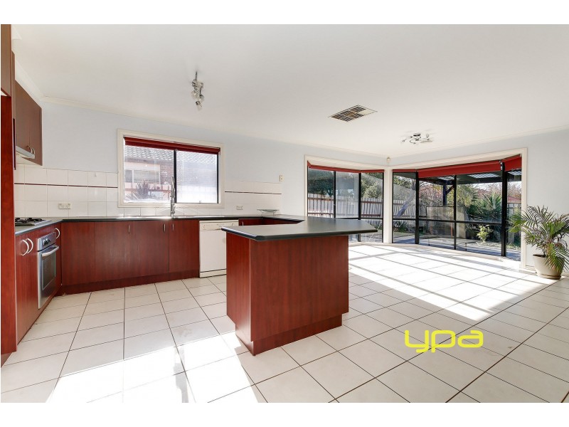 3 Highlander Court, Taylors Hill VIC 3037