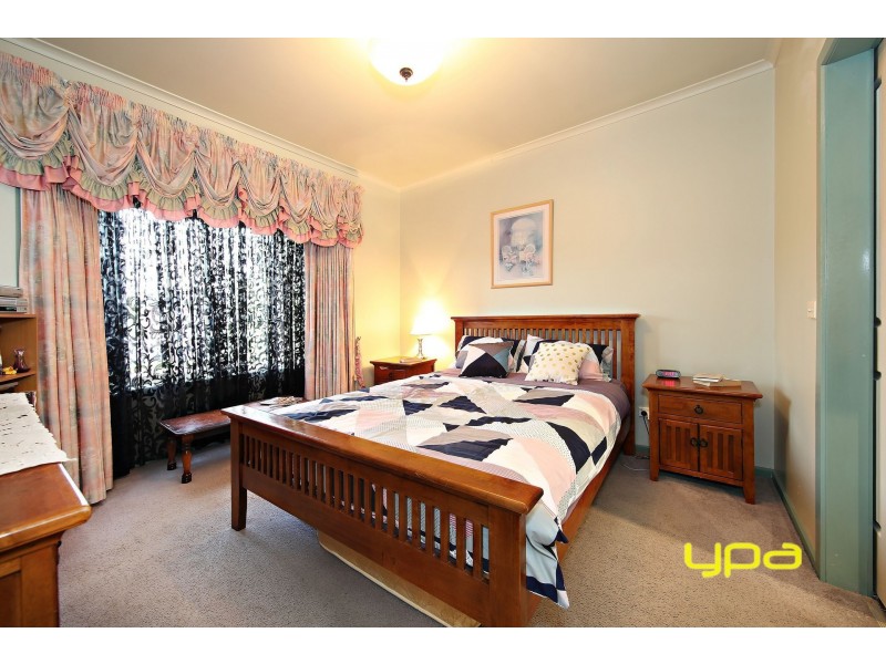 185 Lady Nelson Way, Taylors Lakes VIC 3038