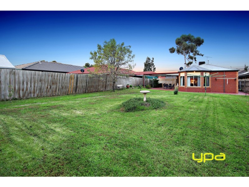185 Lady Nelson Way, Taylors Lakes VIC 3038