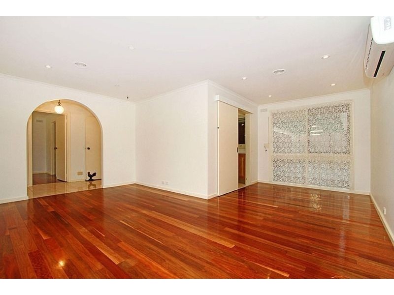 52 Pindari Avenue, Taylors Lakes VIC 3038