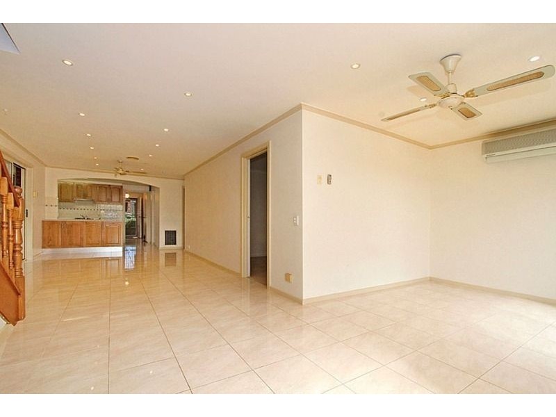 52 Pindari Avenue, Taylors Lakes VIC 3038