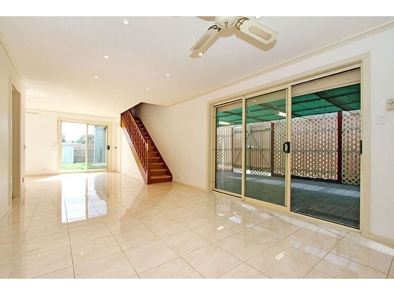 52 Pindari Avenue, Taylors Lakes VIC 3038