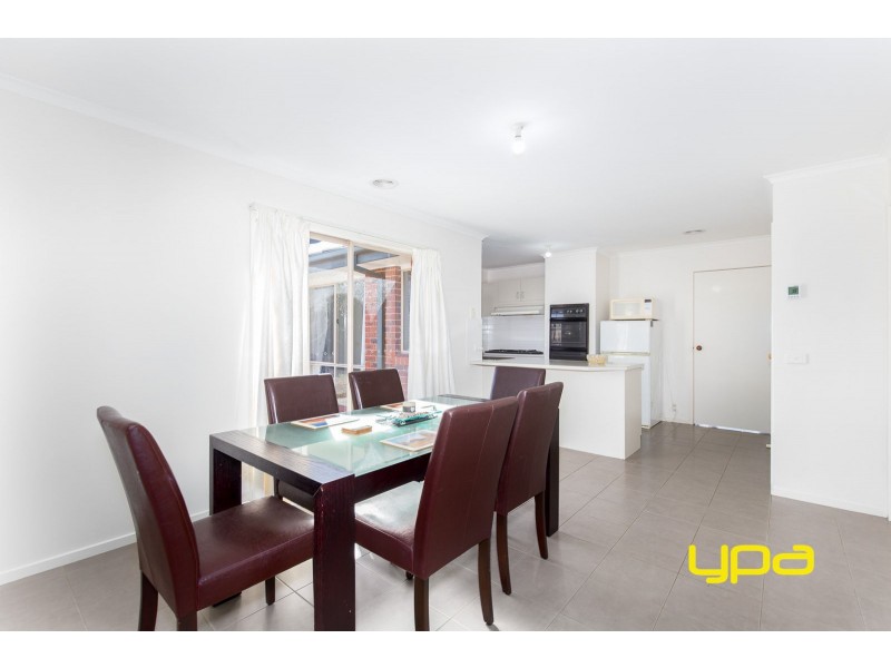 1/48 Hilton Way, Melton West VIC 3337
