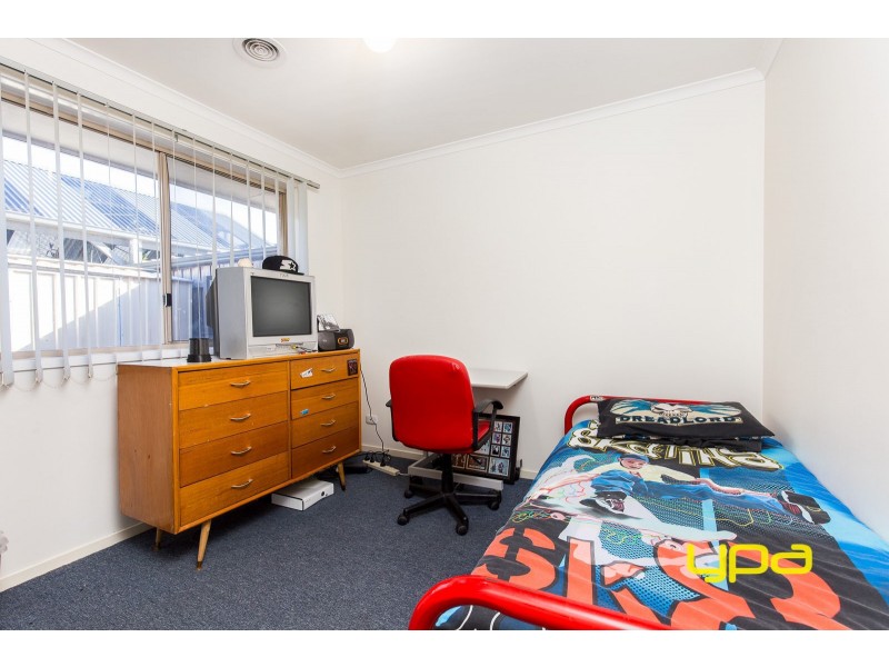 1/48 Hilton Way, Melton West VIC 3337