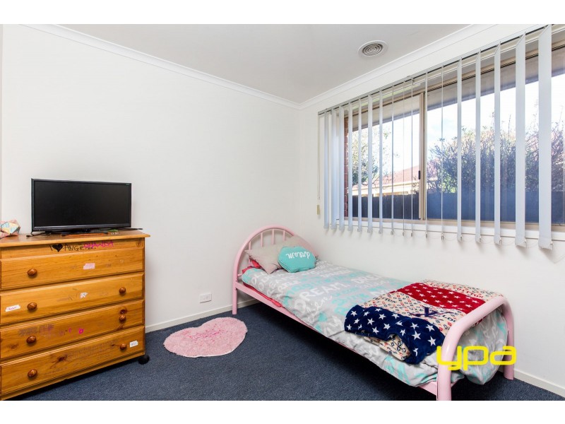 1/48 Hilton Way, Melton West VIC 3337