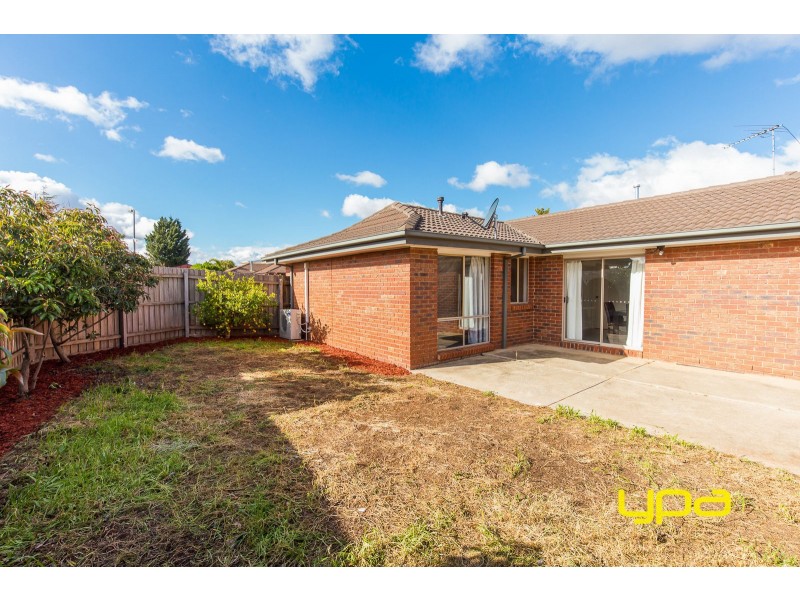 1/48 Hilton Way, Melton West VIC 3337
