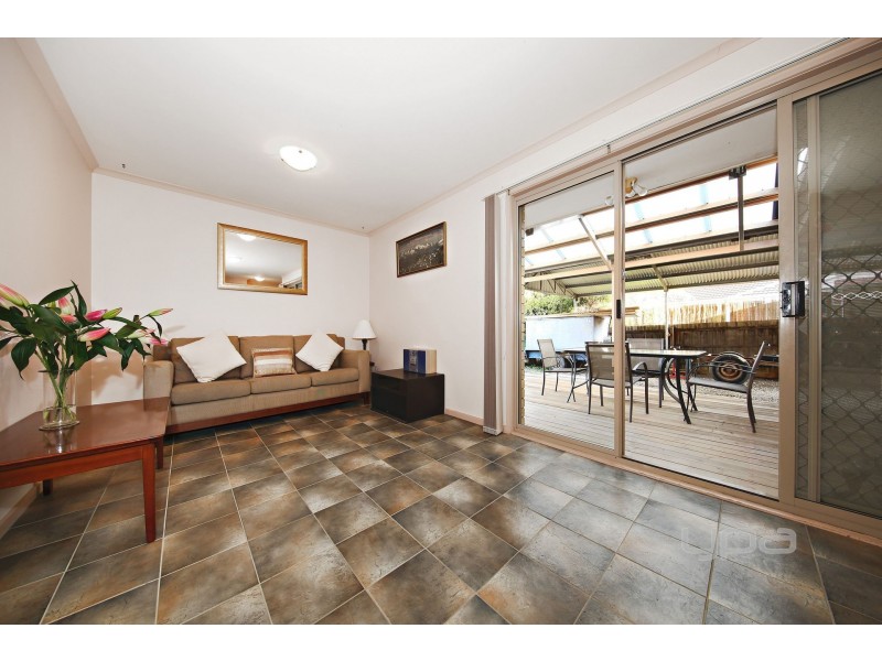 12 Sundew Close, Hillside VIC 3037