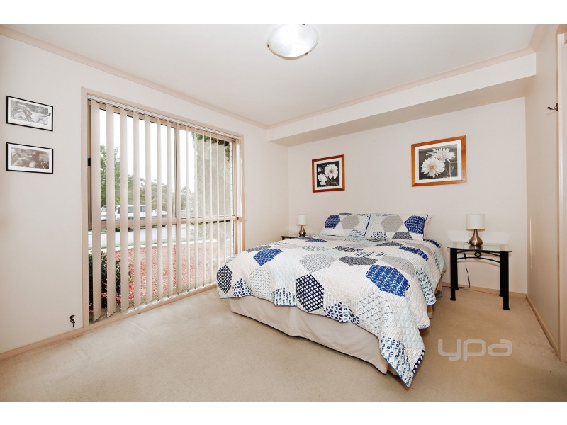 12 Sundew Close, Hillside VIC 3037
