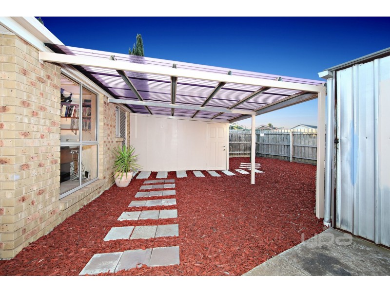 12 Sundew Close, Hillside VIC 3037