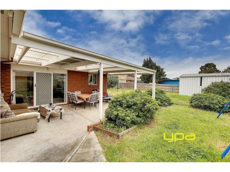 5 Chris Court, Hillside VIC 3037