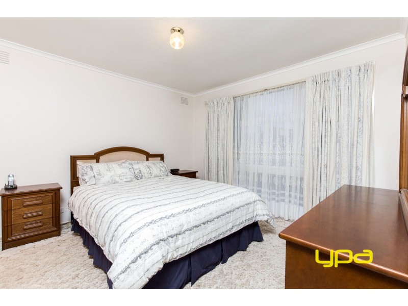 64 Pindari Avenue, Taylors Lakes VIC 3038