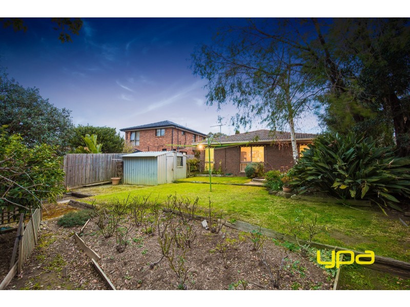 64 Pindari Avenue, Taylors Lakes VIC 3038