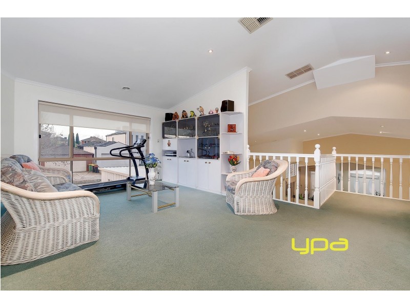 4 Summit Mews, Hillside VIC 3037