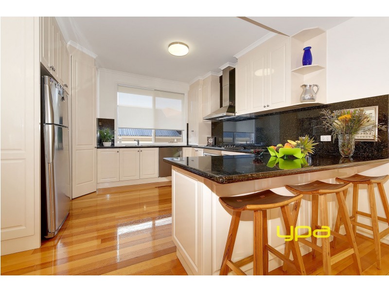 45 Wakelin Crescent, Taylors Lakes VIC 3038