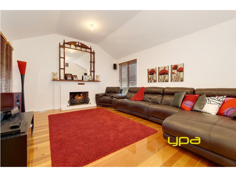 45 Wakelin Crescent, Taylors Lakes VIC 3038