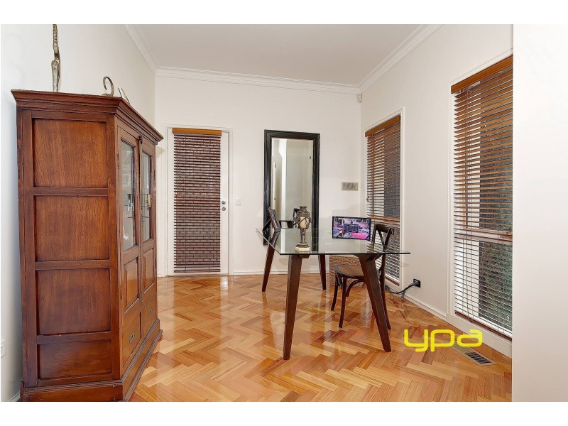 45 Wakelin Crescent, Taylors Lakes VIC 3038