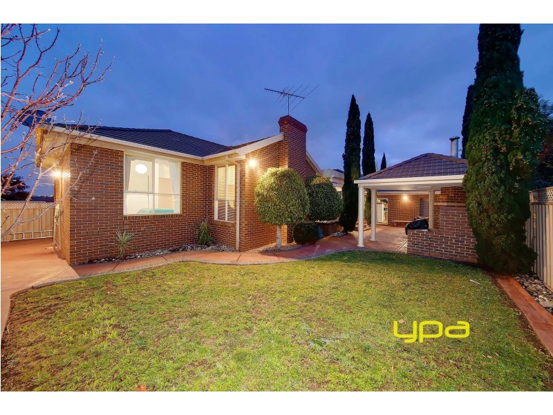 45 Wakelin Crescent, Taylors Lakes VIC 3038