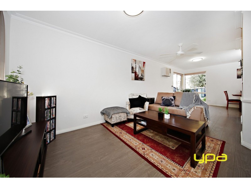 7 Alexander Close, Delahey VIC 3037