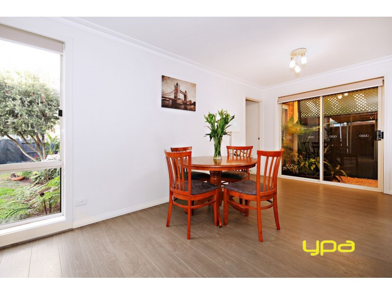 7 Alexander Close, Delahey VIC 3037