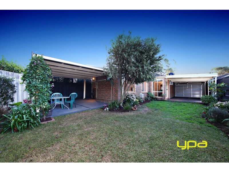 7 Alexander Close, Delahey VIC 3037